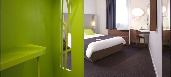Moxy 3*